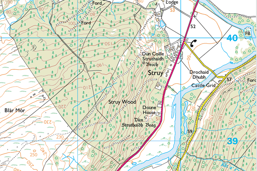 OS 25k raster section of Struy in the Scottish Highlands with Servy Wood woodland shading and the River Glass flowing east